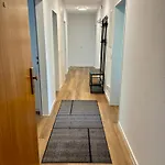 Staypfalz - 3 & Parkplatz *