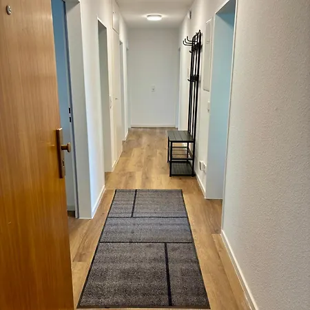 Staypfalz - 3 & Parkplatz *