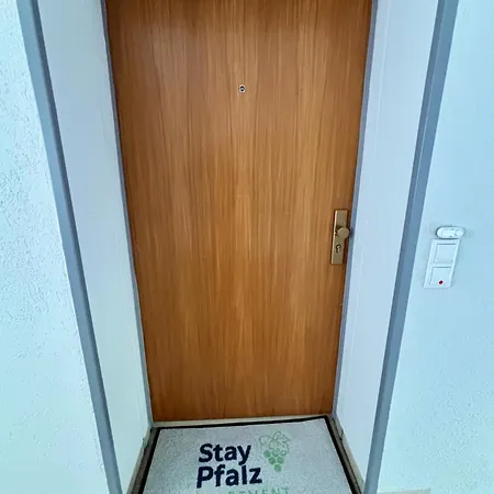 Staypfalz - 3 & Parkplatz Apartamento
